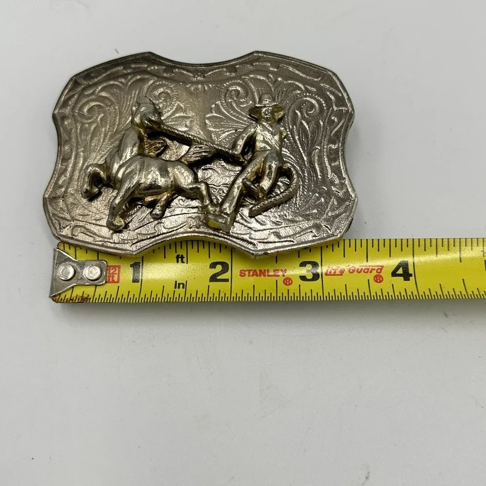 Vintage‎ Belt Buckle Western Cowboy Silver Roping Horse & Rider Rodeo Scene 882